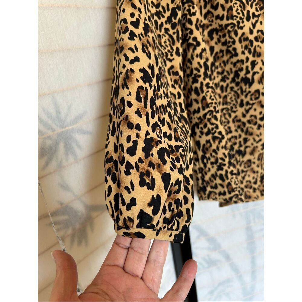 J.Crew XS Leopard Print Button Back Romantic Ruffle Victorian Collar Blouse - Picture 7 of 11
